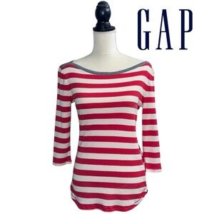 GAP (EUC) Red and White Striped Boat Neck Top Size Medium